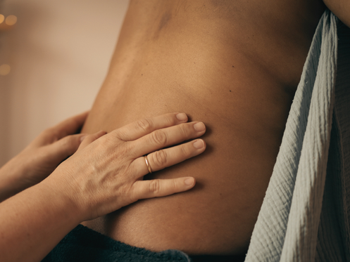 Découvrez le massage prénatal  à Pluneret pour le  bien-être de la femme enceinte