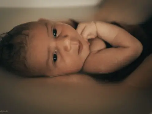 bain-bebe-enveloppe-vannes Bain bébé enveloppé près de Vannes