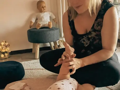 Découvrez les bienfaits du massage bébé chez Momensoi à PLuneret près d'Auray